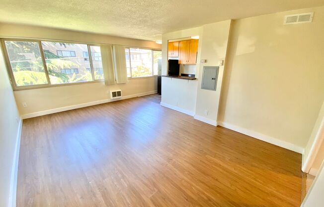 1 bed, 1 bath, 520 sqft, $1,595, Unit 305