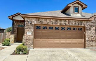 Beautiful 3-Bed 2-Bath Duplex in Amazing Location Near Gruene & Downtown New Braunfels