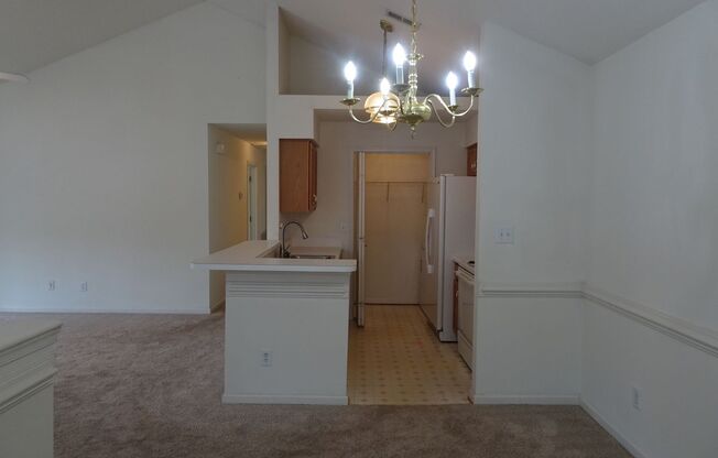 2 beds, 2 baths, $1,700