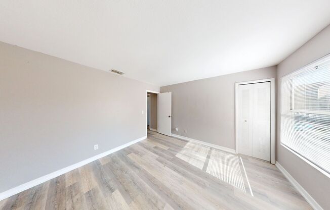 3 beds, 2 baths, $1,750, Unit Unit 1228
