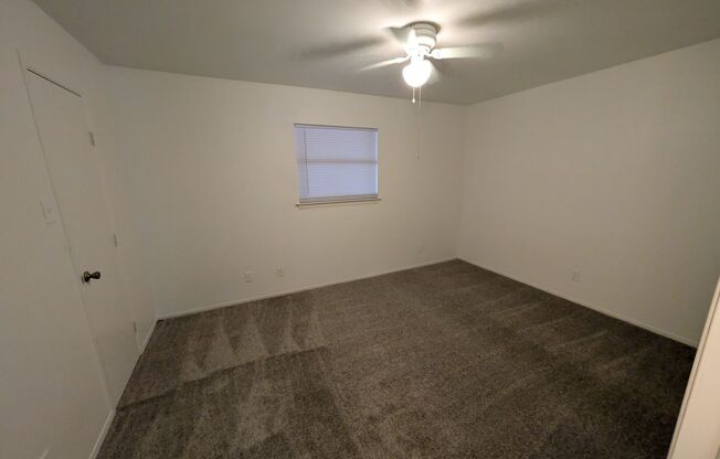 1 bed, 1 bath, 784 sqft, $790, Unit 52-B