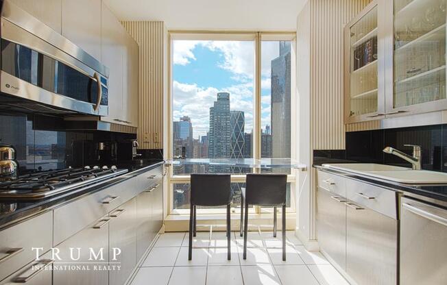 3 beds, 3.5 baths, 2,165 sqft, $19,250, Unit 41-D