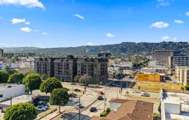 2 beds, 2 baths, 931 sqft, $3,750, Unit 407