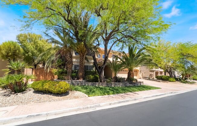 Beautiful Three Story, Five Bedroom Home with Lagoon Style Pool and Spa