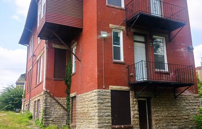 1 bed, 1 bath, 750 sqft, $875, Unit 3636-1