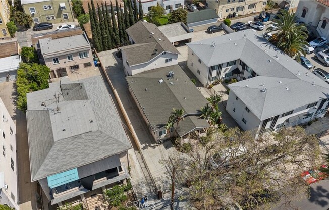 1628 ALEXANDRIA AVE