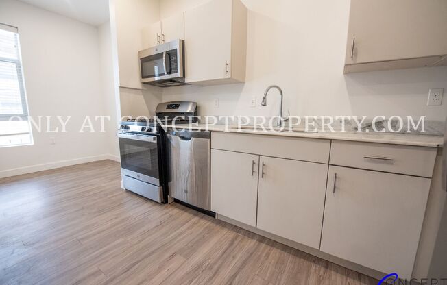 2 beds, 2 baths, 900 sqft, $2,399, Unit 202