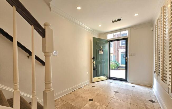 315 HEARTHSTONE MEWS