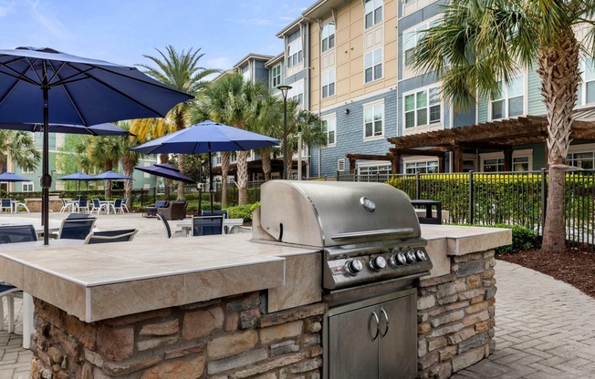 Grill | Citi Lakes | Orlando FL Apartments