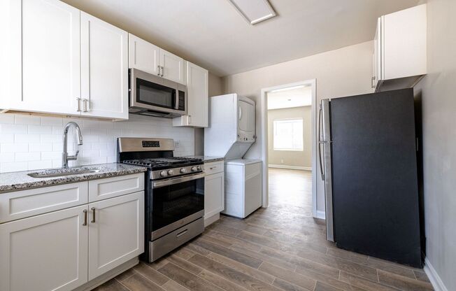 2 beds, 1 bath, 850 sqft, $1,250, Unit 00-A3