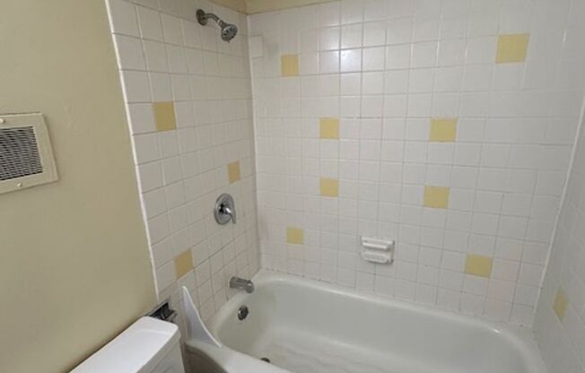 1 bed, 1 bath, 548 sqft, $1,347, Unit 505A