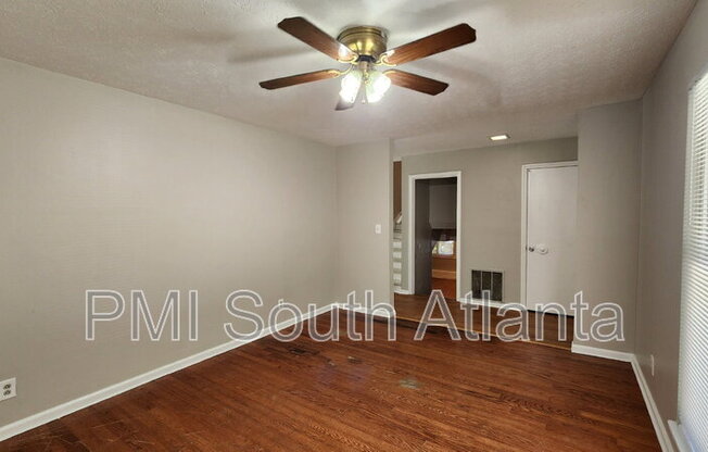 7656 CLOVERDALE LN