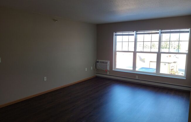 2 beds, 1 bath, 1,025 sqft, $1,550, Unit 420-405