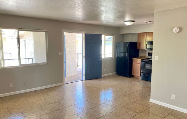 2 beds, 1 bath, $1,195, Unit 201