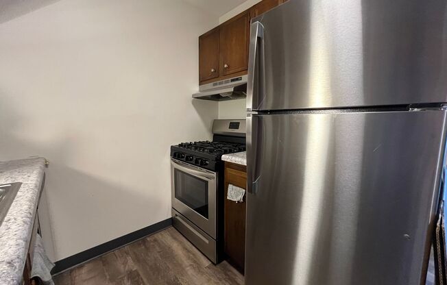 1 bed, 1 bath, $1,095, Unit 53