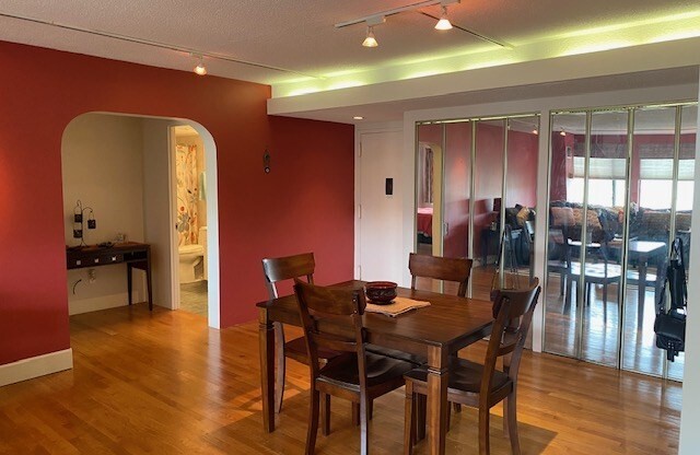 1 bed, 1 bath, 947 sqft, $3,450, Unit 711