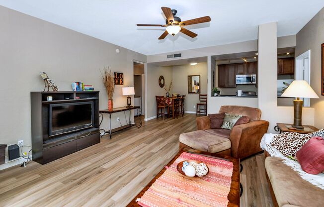 2 beds, 2 baths, $1,995, Unit # 1083