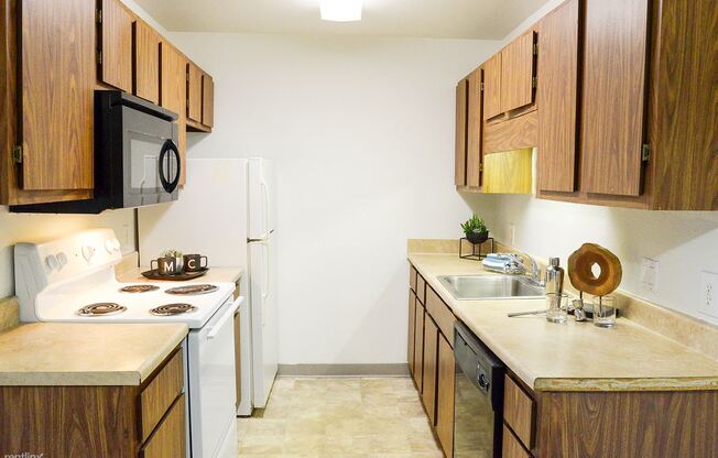 Mallard Cove Apartments