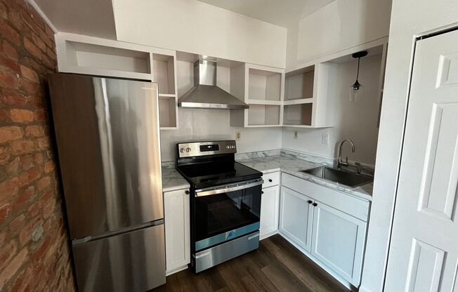 1 bed, 1 bath, 500 sqft, $850