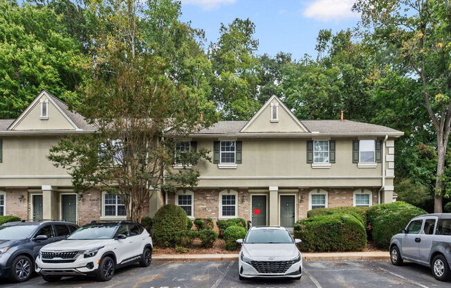 6900 ROSWELL RD