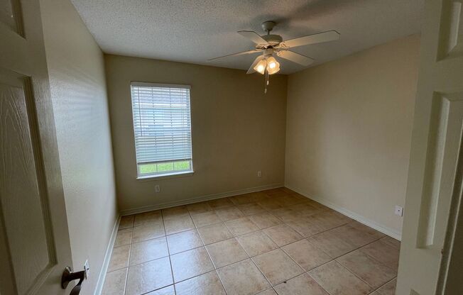 4 beds, 2 baths, $3,000