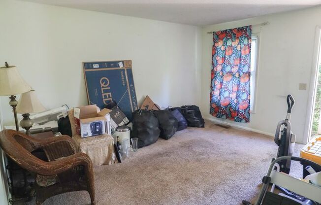 3 beds, 1 bath, $1,200