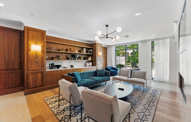 2 beds, 2 baths, 946 sqft, $4,500, Unit 524