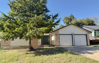 3 beds, 2 baths, $2,500