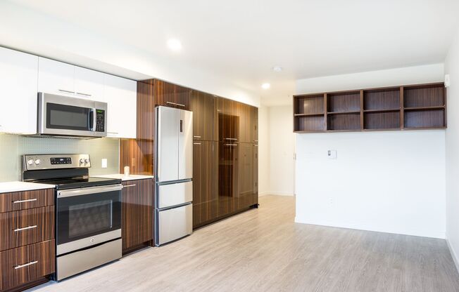 Studio, 1 bath, 401 sqft, $1,825, Unit 207