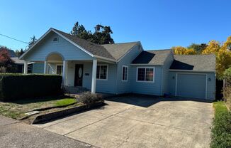 Fresh Updates! 4 Bedroom House in Southeast Eugene