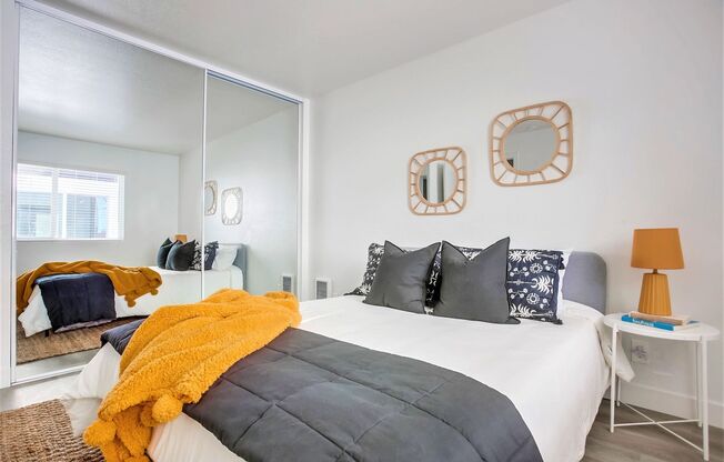 Ocean Breeze | Renovated 1, 2 & 3 Bedroom Apartments & Townhomes Near the Beach