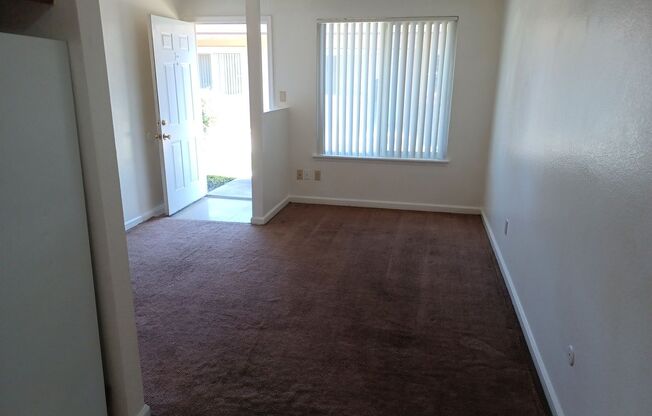 1 bed, 1 bath, 680 sqft, $1,045, Unit 204-106