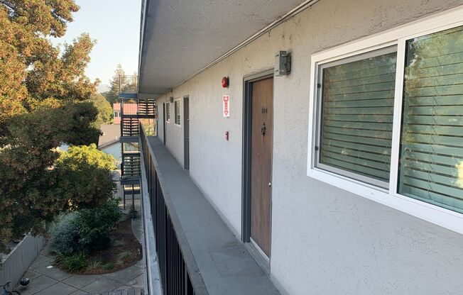 1 bed, 1 bath, $1,795, Unit 203