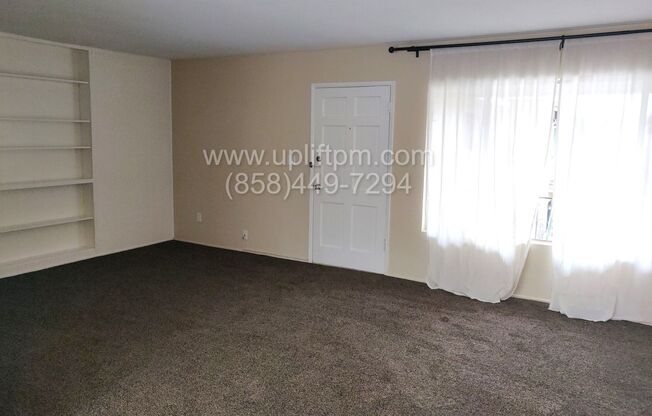 University Heights 1 bed upstairs end unit! $500 off first month's rent