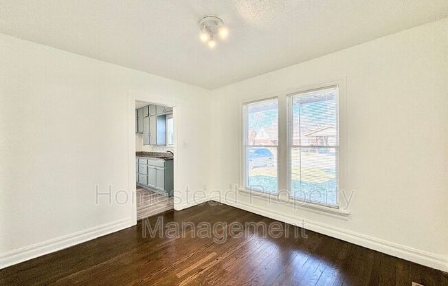 1224 SW 35 ST