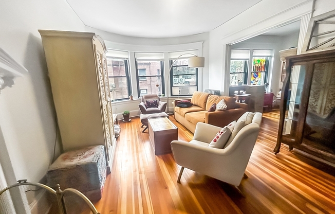 4 FULLER ST