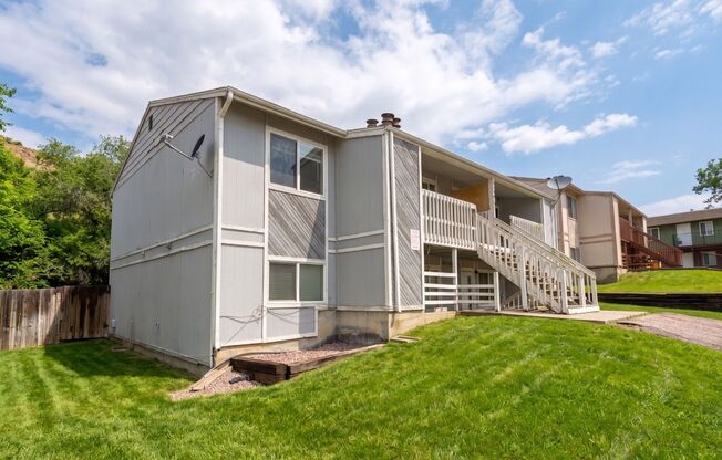 2906 Straus Lane | Spacious 2 Bed / 1 Bath Apartments in Central Colorado Springs Location!