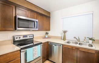 2 beds, 2 baths, 956 sqft, $1,795, Unit 115
