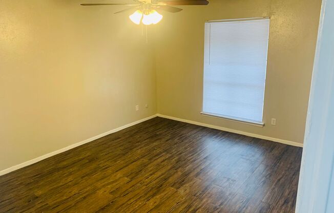 1 bed, 1 bath, 600 sqft, $1,150, Unit 2-219