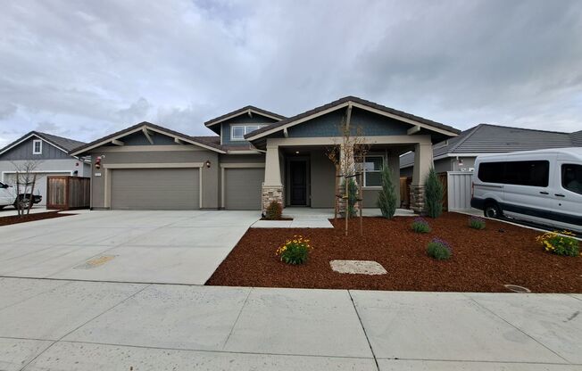 Gorgeous Smart Home is Clean & Loaded!