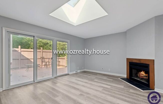 5537 WILLOWOOD CT