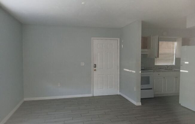 1 bed, 1 bath, 580 sqft, $1,250, Unit No. 105