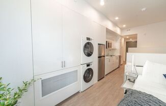 Studio, 1 bath, 345 sqft, $1,397.5, Unit 306B (shared male)