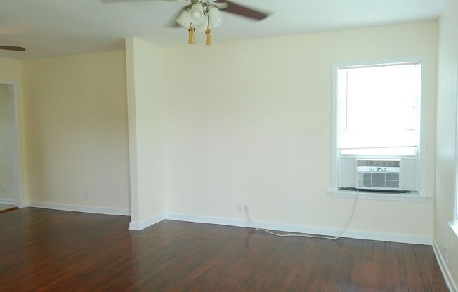 4229 Junior Terrace - 2/Bed 1/Bath - $1495/month