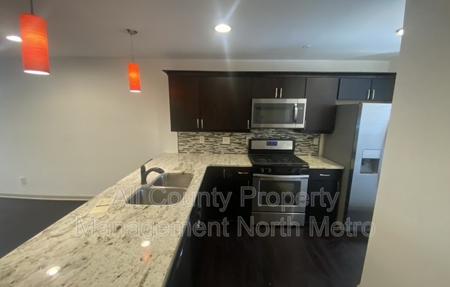 1587 SPRINGLEAF PT