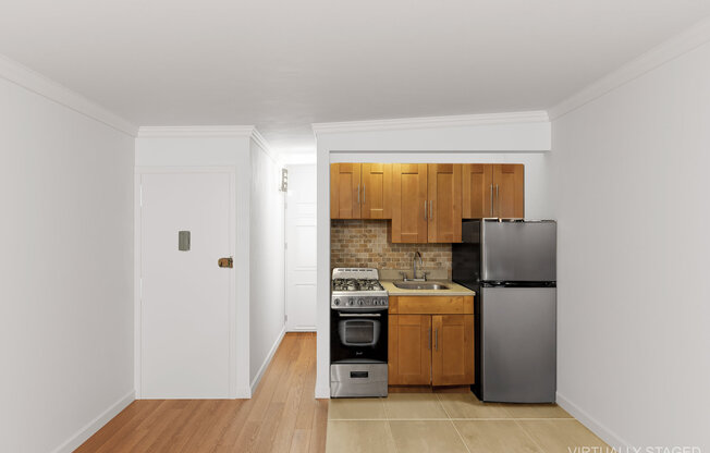 222 1 AVE