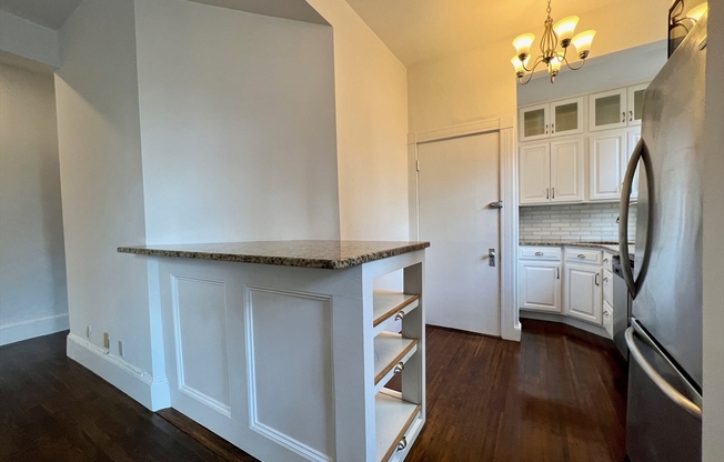 382 Commonwealth Ave 23