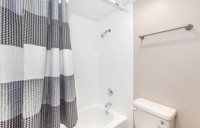 1 bed, 1 bath, 585 sqft, $960