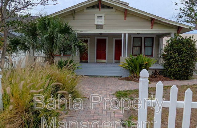 103 S WESTLAND AVE