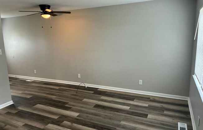 2 beds, 1 bath, 842 sqft, $950, Unit 1023